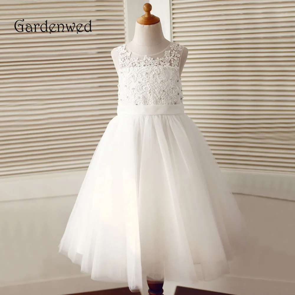 Gardenwed 2020 Podrobné Čipky Appliques Bodice Lopatka Krku riadok Bieleho Tylu Sukne dlhé biele šaty pre kvetinové dievčatá Šaty