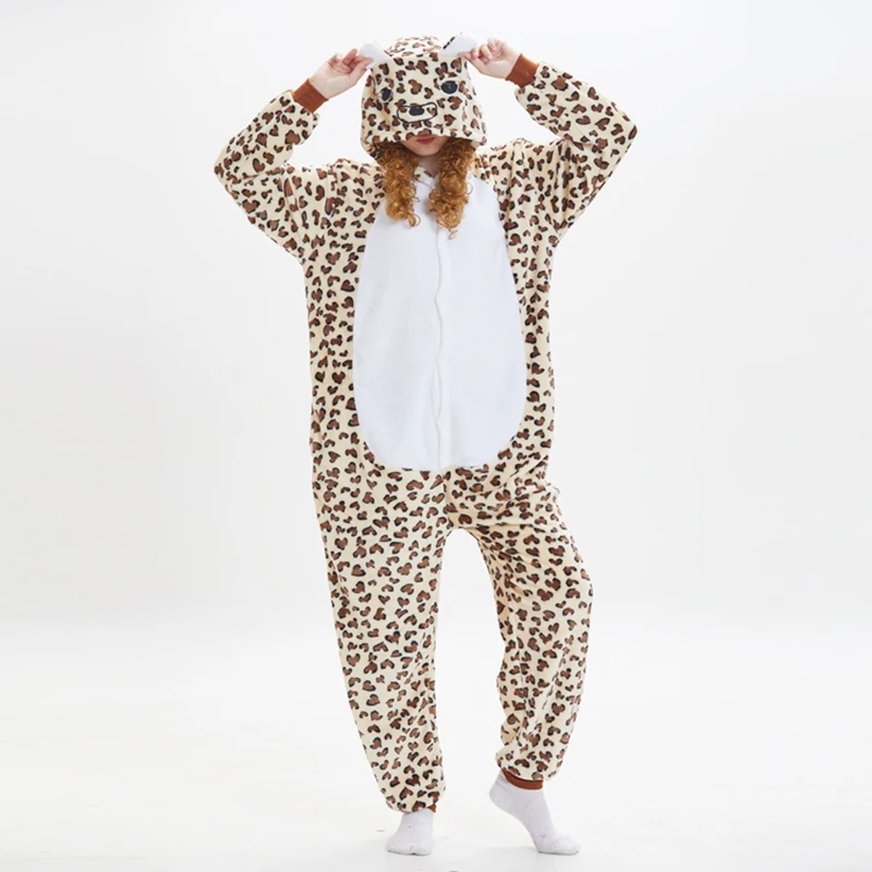 Leopard medveď Zvierat Ženy Pajama Vyhovovali Onesie Kigurumis oblečenie pre voľný čas Sleepwear Flanelové Mäkké Jeden Kus Unisex Pijamas Strany Kostým